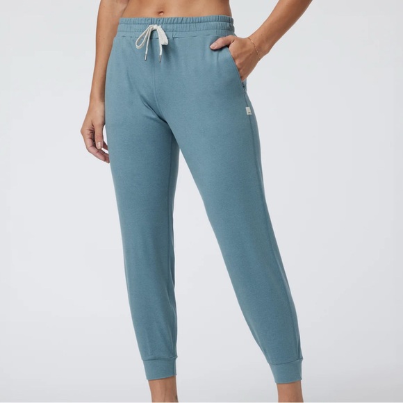 Vuori Pants - Vuori Performance Jogger in Smoke Blue Heather